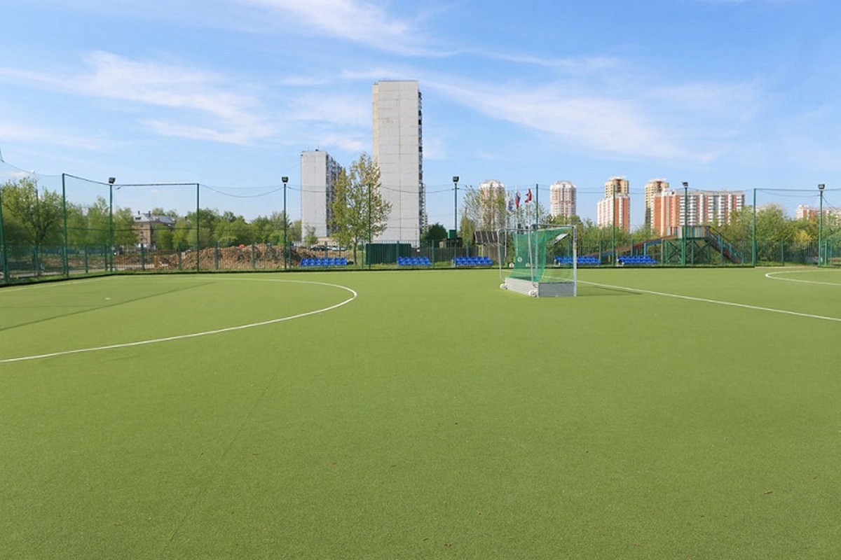 Универсальная спортивная площадка